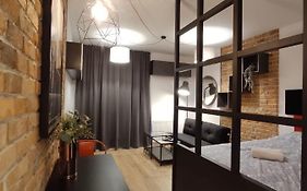 Red Wall Apartment In The Old Town